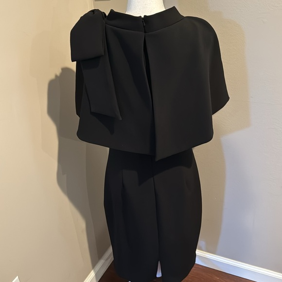 Badgley Mischika sleeveless dress with bow and cape overlay - Picture 5 of 9